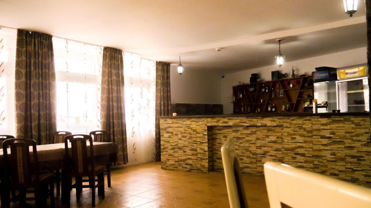 Pensiunea Danubio Moldova Noua Ngoại thất bức ảnh